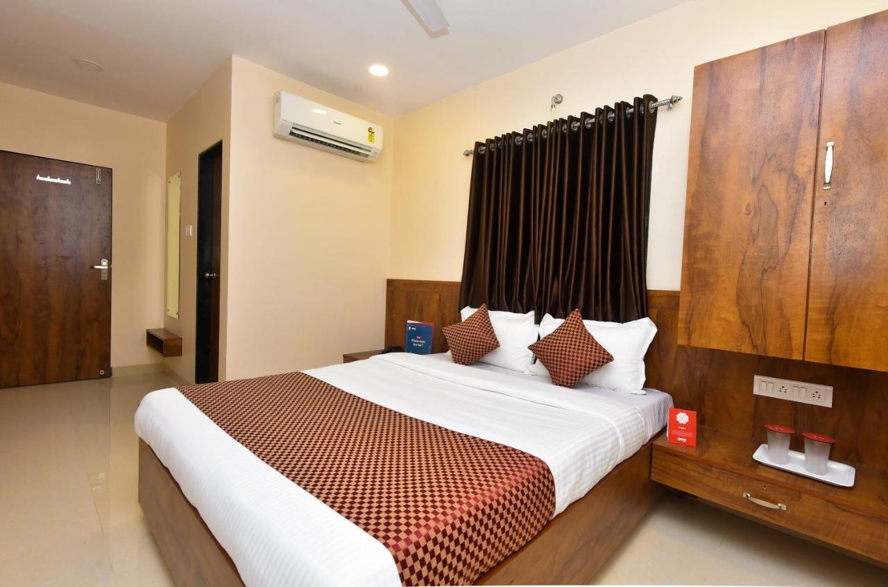 Oyo 8757 Prakash Inn Bombaim Exterior foto
