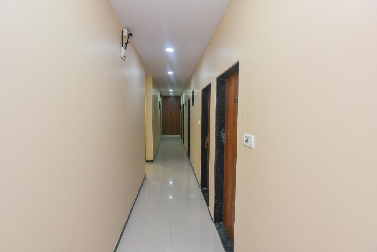 Oyo 8757 Prakash Inn Bombaim Exterior foto