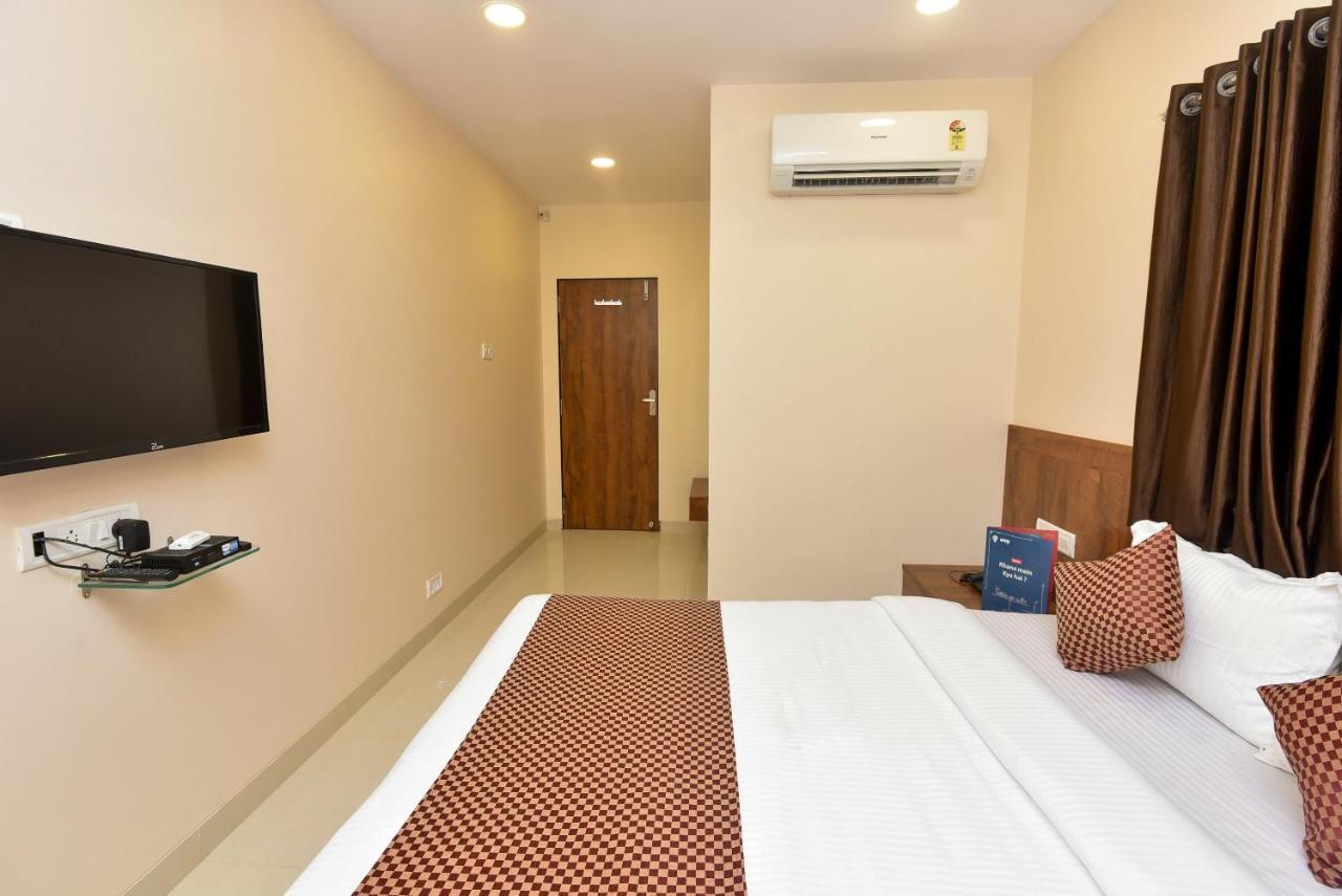 Oyo 8757 Prakash Inn Bombaim Exterior foto